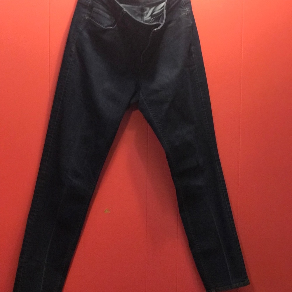 Loft Blue Jeans - Picture 4 of 4